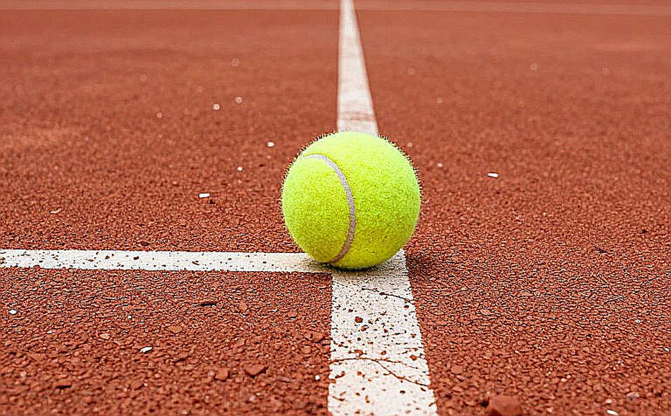 Wrexham Open: 17-year-old Hannah Klugman faces junior champion Elsa Jacquemot — Is this just an ITF final?